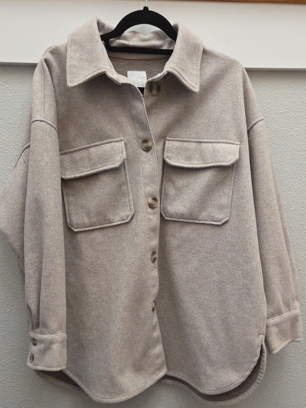 H&M Oversized Utility Shirt Jacket Utility Shirt Jacket in Beige Size Large